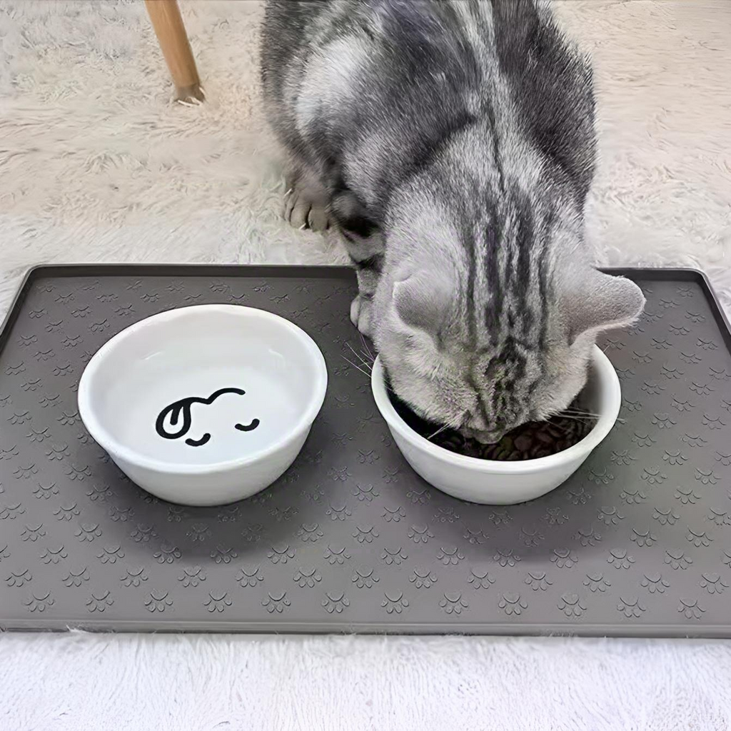 ペットフードシリコンマット肉球型